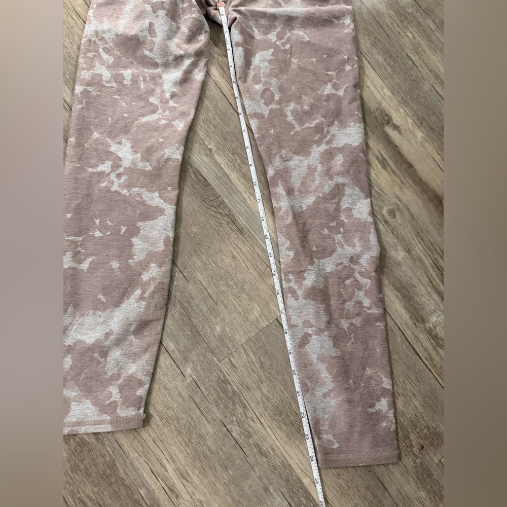 Vuori clean elevation leggings size small - Picture 5 of 5